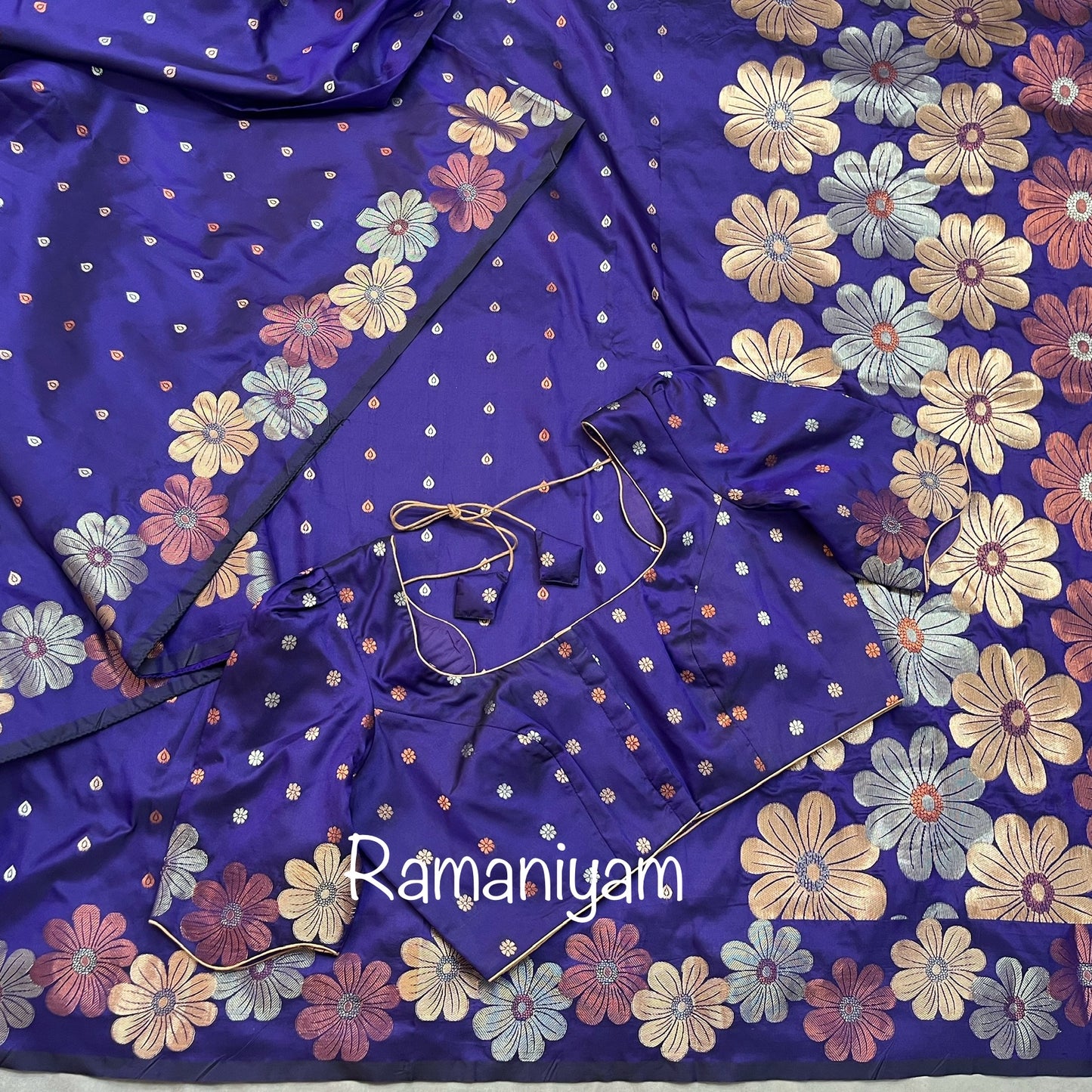 Royal blue trendy floral weave Kanchi light weight