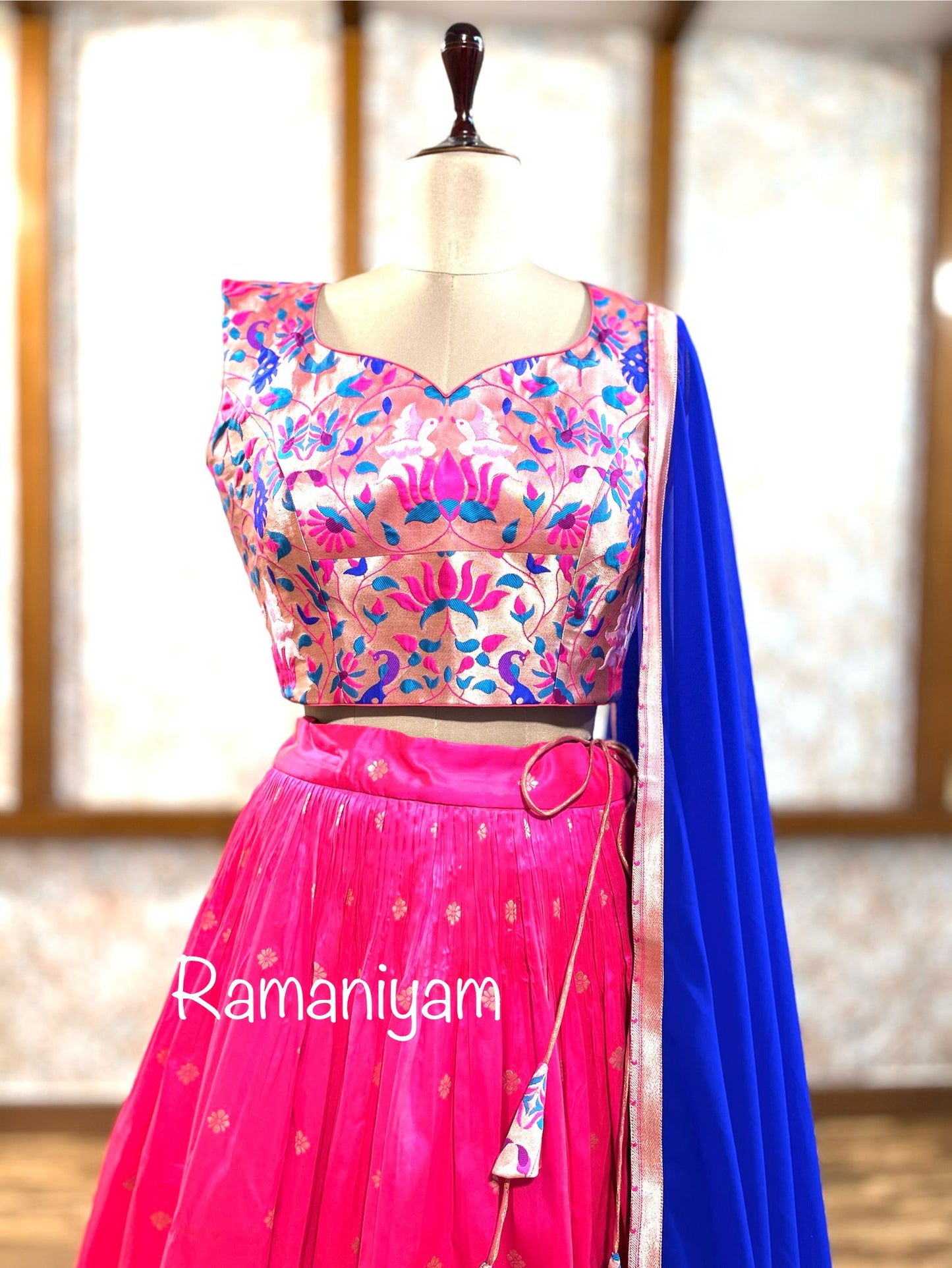Long border royal pink paithani crop top