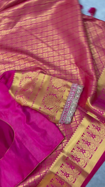 FeatherKanchi - Kanchi Lightweight Saree